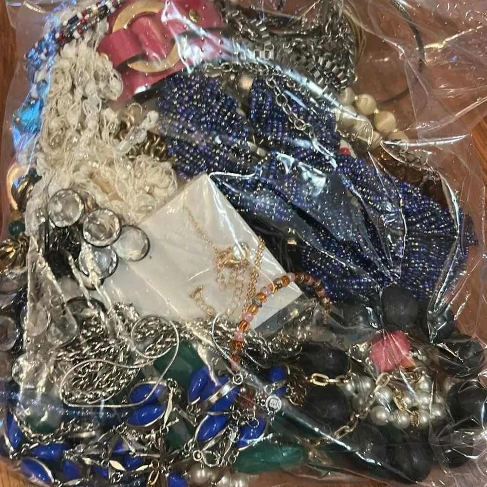 3.5 lbs Bulk jewelry mystery bag. Mostly necklaces costume jewelry by the pound